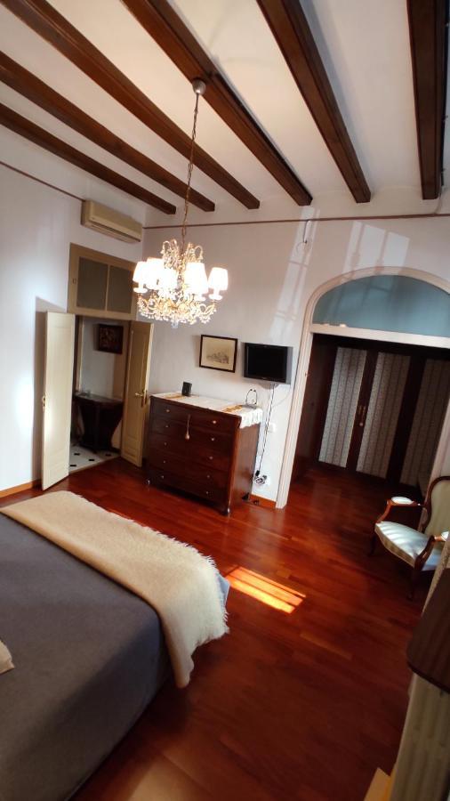 Appartamento Casa Mo Sabadell Esterno foto