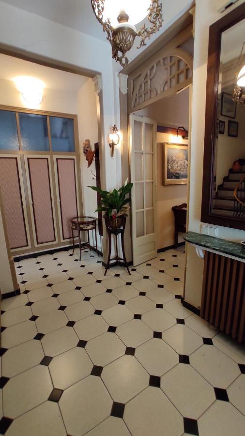 Appartamento Casa Mo Sabadell Esterno foto